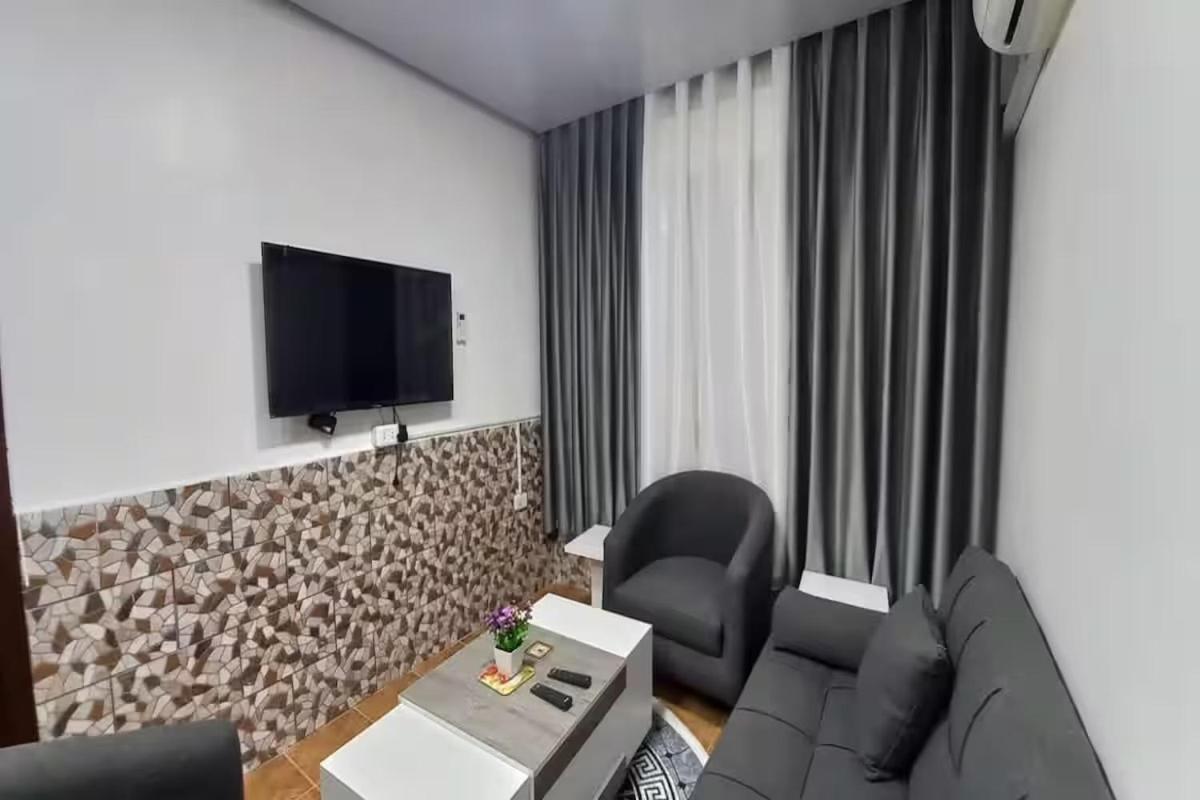 Al-Nujoom Hotel Suites Amman Esterno foto